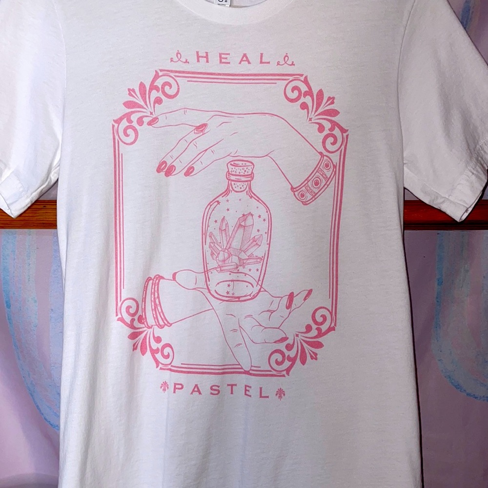 pink heal crystal graphic tee